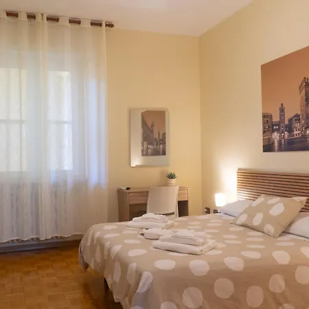 Cameracafe * فيرّارا